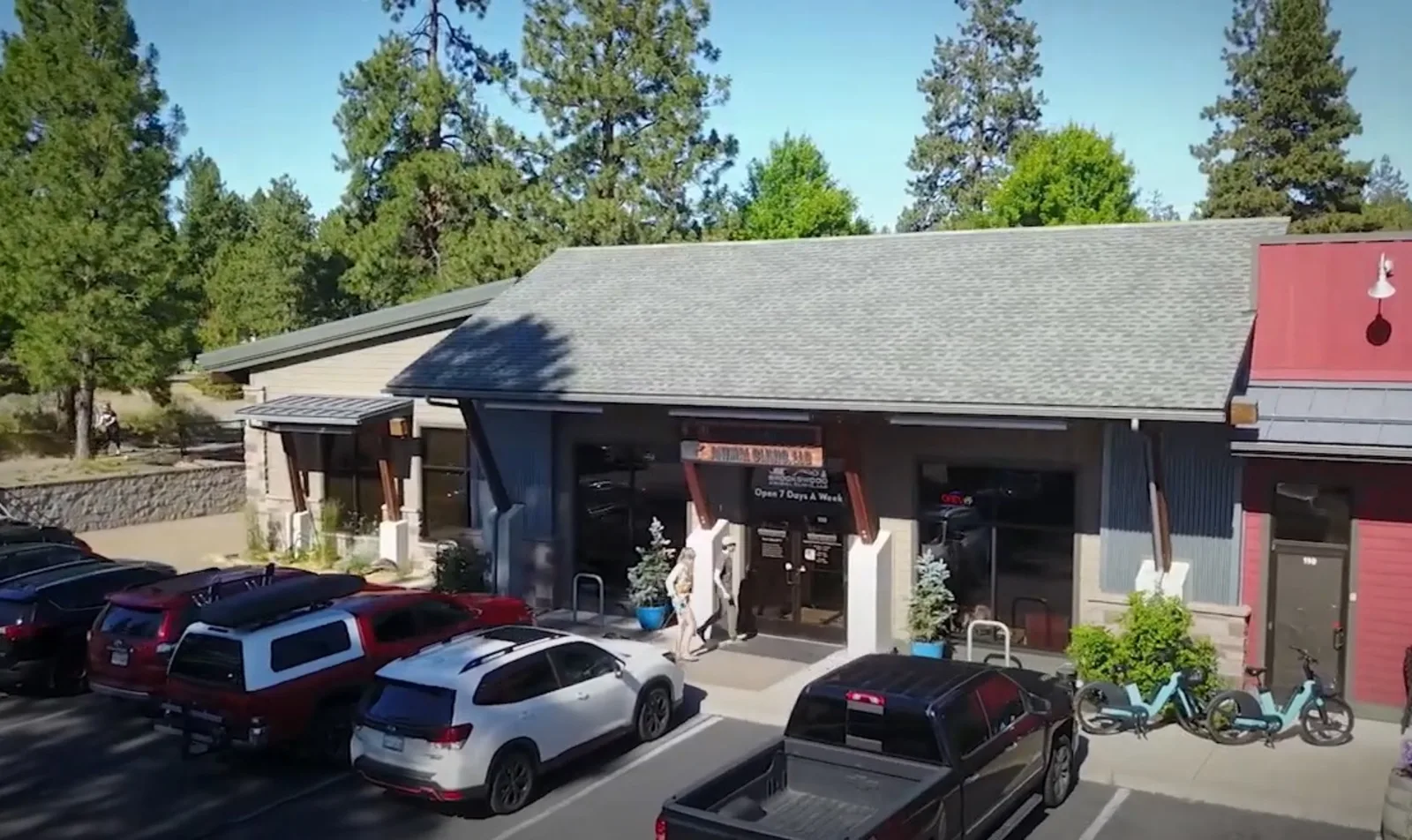 Exterior of Brookswood Animal Clinic